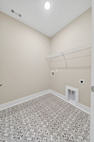 3916 Trinity Woods Rd, Columbia, TN 38401