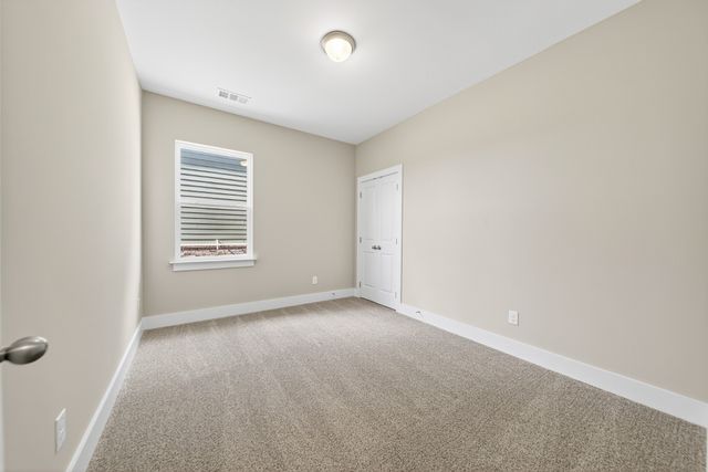 3916 Trinity Woods Rd, Columbia, TN 38401