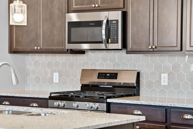 3916 Trinity Woods Rd, Columbia, TN 38401