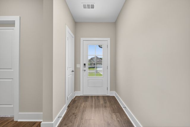 3916 Trinity Woods Rd, Columbia, TN 38401