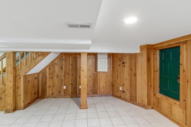275 8th Street, Reedsburg, WI 53959