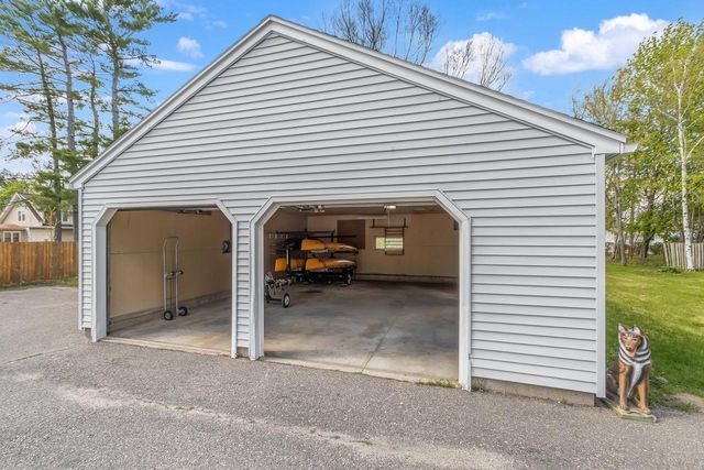 275 8th Street, Reedsburg, WI 53959
