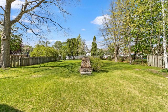 275 8th Street, Reedsburg, WI 53959
