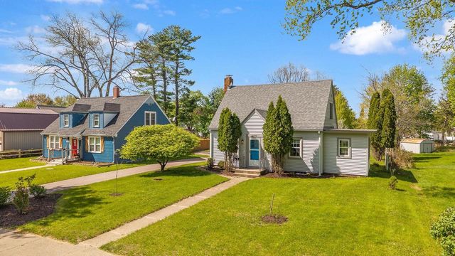 275 8th Street, Reedsburg, WI 53959