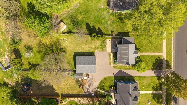 275 8th Street, Reedsburg, WI 53959