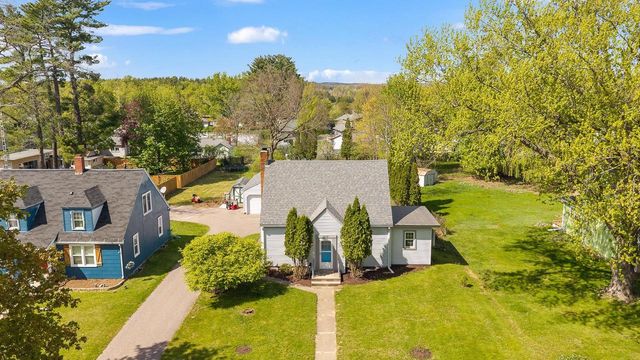 275 8th Street, Reedsburg, WI 53959