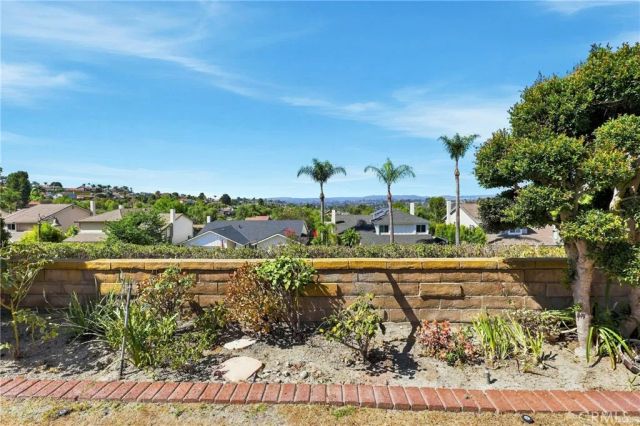 28181 Josefina, Mission Viejo, CA 92692