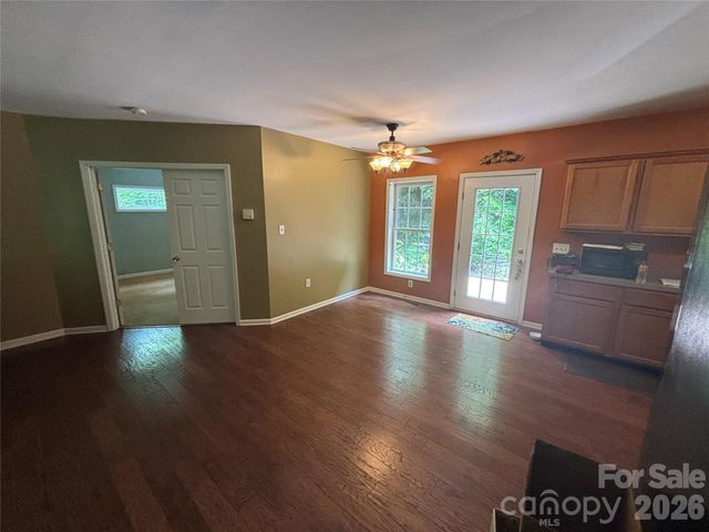319 Glenn Bridge Road, Arden, NC 28704