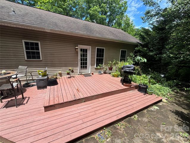 319 Glenn Bridge Road, Arden, NC 28704
