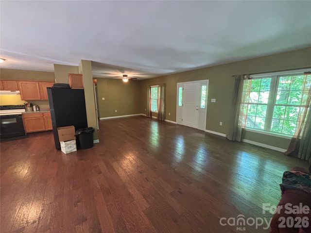 319 Glenn Bridge Road, Arden, NC 28704