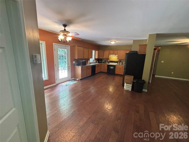 319 Glenn Bridge Road, Arden, NC 28704