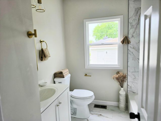4488 Madison Street, Gary, IN 46408