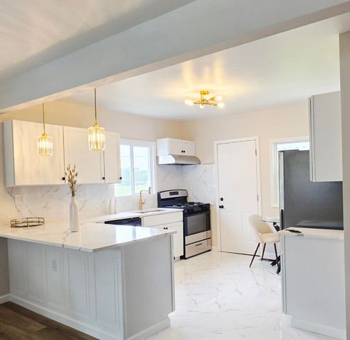 4488 Madison Street, Gary, IN 46408