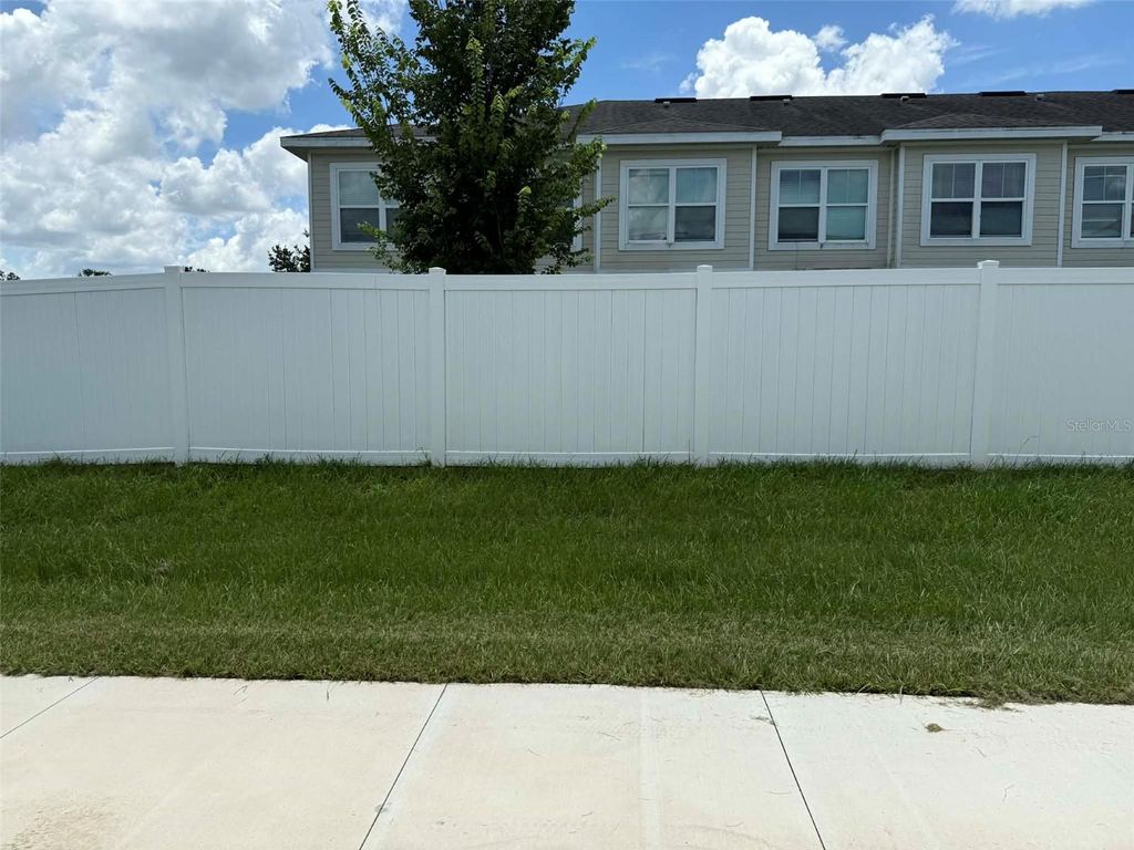 Image 21 of property listing at 4344 CAMBIO GARDENS COURT, Tampa, FL 33610