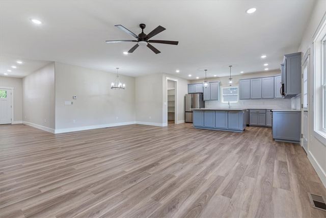 28 Fleetwood Drive, Bella Vista, AR 72714