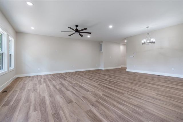 28 Fleetwood Drive, Bella Vista, AR 72714