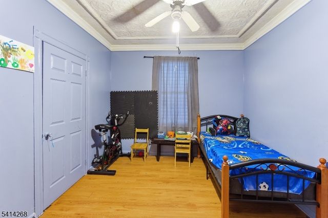 27 Jacques St, Elizabeth City, NJ 07201