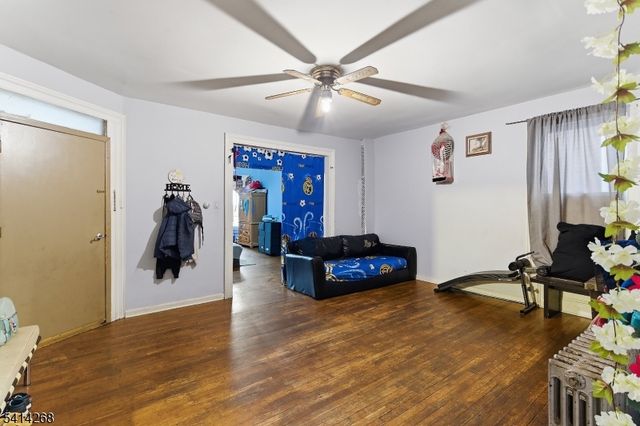 27 Jacques St, Elizabeth City, NJ 07201