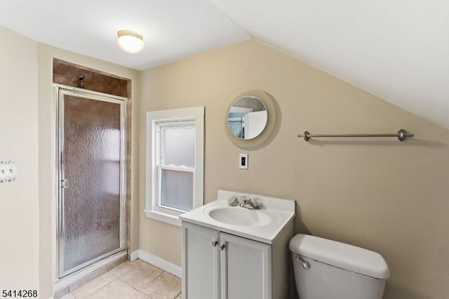 27 Jacques St, Elizabeth City, NJ 07201