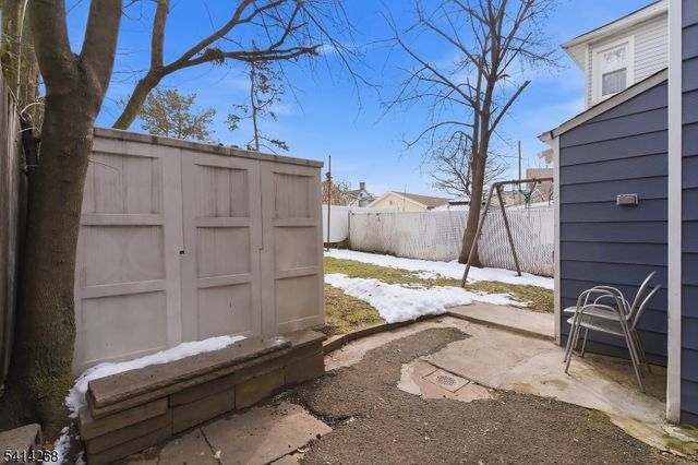 27 Jacques St, Elizabeth City, NJ 07201