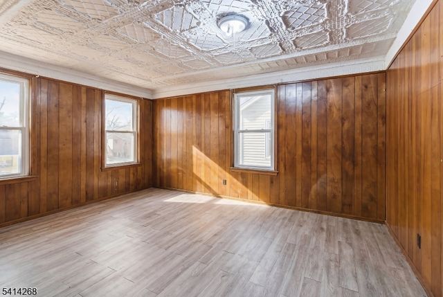 27 Jacques St, Elizabeth City, NJ 07201