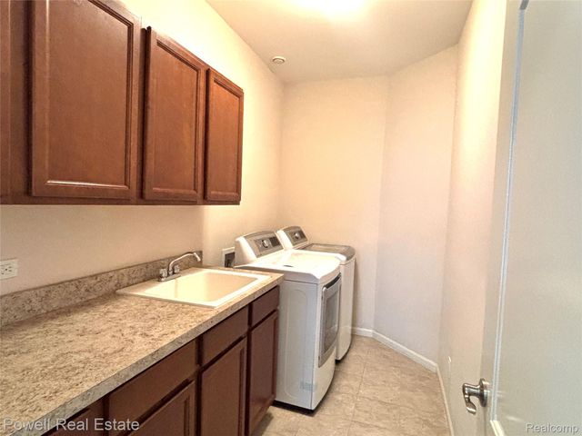 49635 Shire Lane, Canton Charter Township, MI 48188