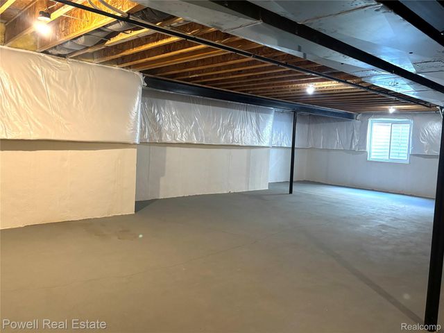 49635 Shire Lane, Canton Charter Township, MI 48188