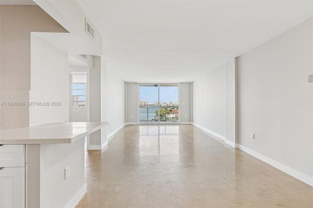 2841 NE 163rd Street 605, North Miami Beach, FL 33160