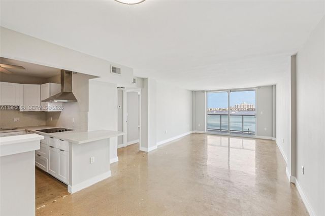 2841 NE 163rd Street 605, North Miami Beach, FL 33160