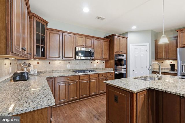 41684 BLUE GRAMA CIR, Aldie, VA 20105