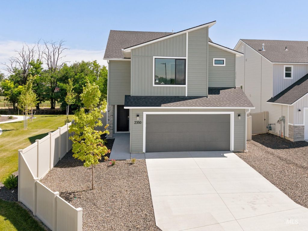 2350 W Fallon Lp, Nampa, ID 83651