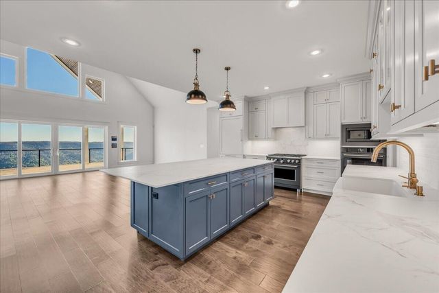 155 Riverview Court, Jasper, TN 37347