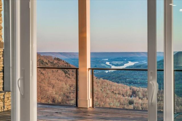 155 Riverview Court, Jasper, TN 37347