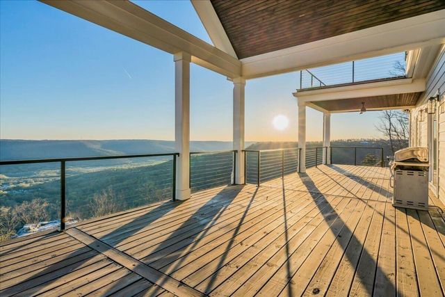 155 Riverview Court, Jasper, TN 37347
