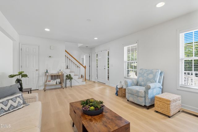 100 Raven Lane, Carrboro, NC 27510