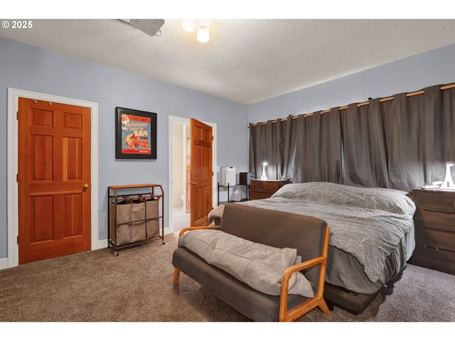 33530 MOLITOR RANCH Rd, Cottage Grove, OR 97424