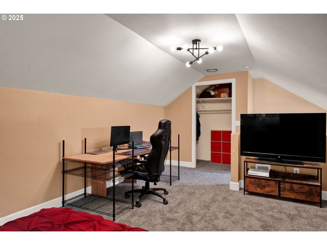 33530 MOLITOR RANCH Rd, Cottage Grove, OR 97424