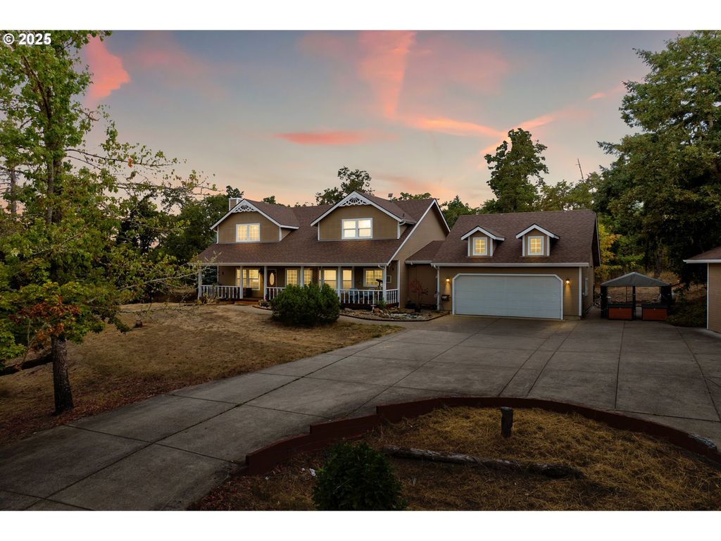 33530 MOLITOR RANCH Rd, Cottage Grove, OR 97424