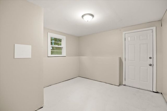 7 Barbara Road, Taunton, MA 02780