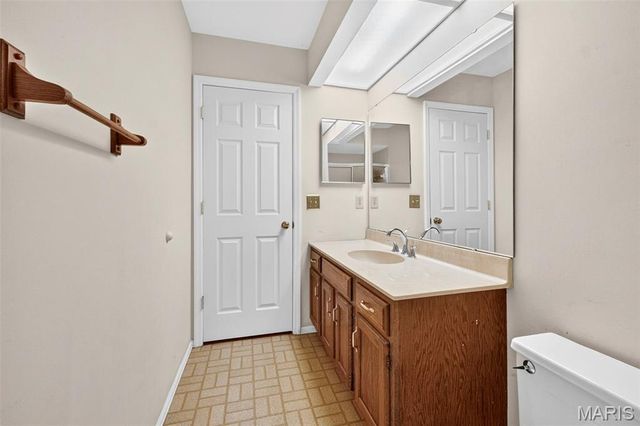 128 N Biddeford Court, St Charles, MO 63304
