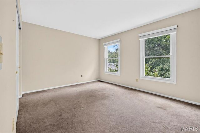 128 N Biddeford Court, St Charles, MO 63304