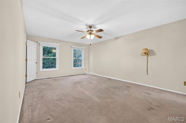 128 N Biddeford Court, St Charles, MO 63304