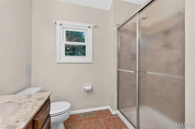 128 N Biddeford Court, St Charles, MO 63304