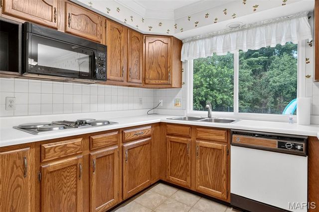 128 N Biddeford Court, St Charles, MO 63304
