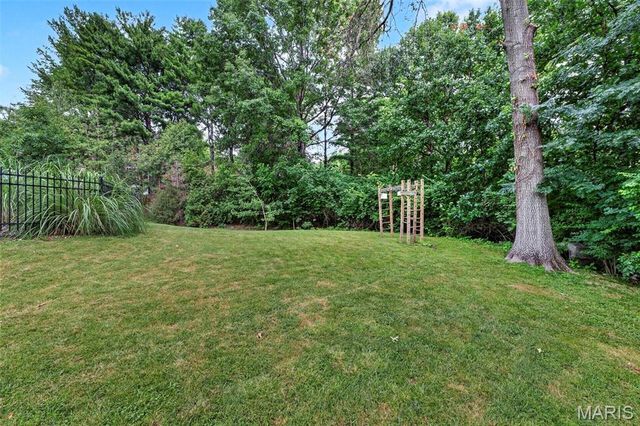 128 N Biddeford Court, St Charles, MO 63304