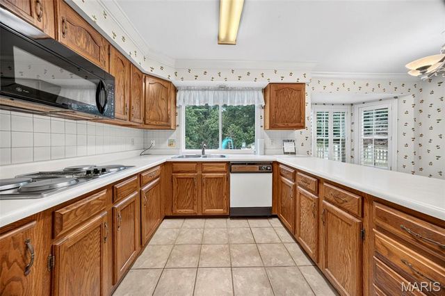 128 N Biddeford Court, St Charles, MO 63304