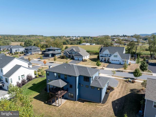 140 PEPPERBERRY LN, State College, PA 16801