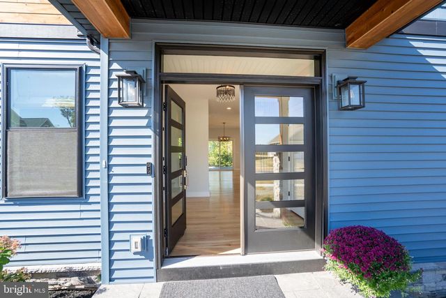 140 PEPPERBERRY LN, State College, PA 16801