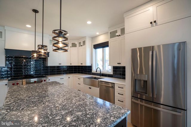 140 PEPPERBERRY LN, State College, PA 16801