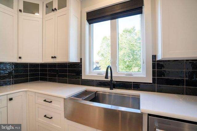 140 PEPPERBERRY LN, State College, PA 16801